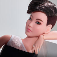 Barbie Signature Looks Doll (Petite, Brunette Pixie Cut)