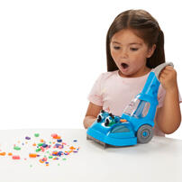 Play-Doh Zoom Zoom Vacuum and Clean-up Set