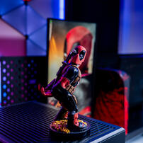 Marvel Deadpool (Bringing Up The Rear) Phone & Controller Holder