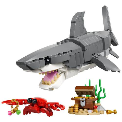 LEGO&reg; Creator Fierce Shark with a Treasure Chest 31381