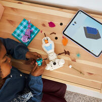 LEGO Disney Frozen Olaf and Bruni&rsquo;s Picnic Fun