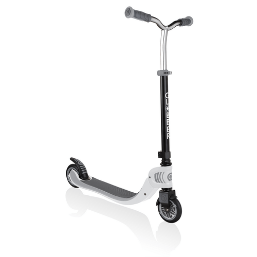 Globber Flow Foldable 125 White And Black 2-Wheel Scooter