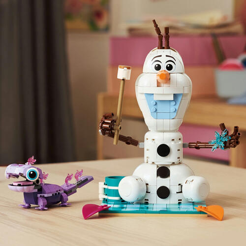 LEGO Disney Frozen Olaf and Bruni&rsquo;s Picnic Fun